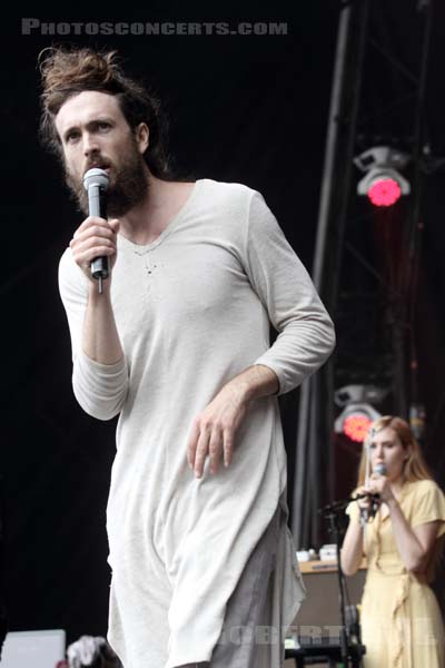 EDWARD SHARPE AND THE MAGNETIC ZEROS - 2011-08-26 - SAINT CLOUD - Domaine National - Scene Pression Live - 